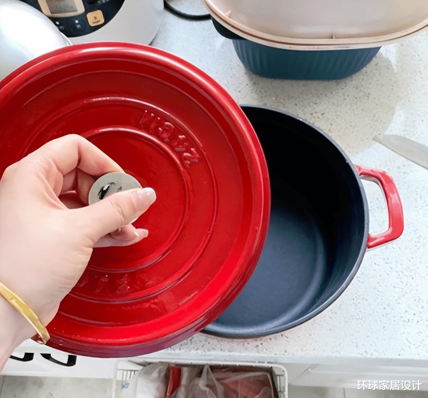 厨房中这4种“锅”没必要买,都是不值得的投入,很实在的建议!