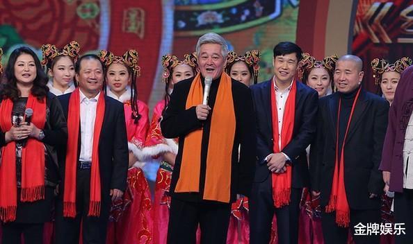 赵本山|娇娇爆料风波逐渐平息,赵本山也是罕见现身,与铁岭老乡话家常