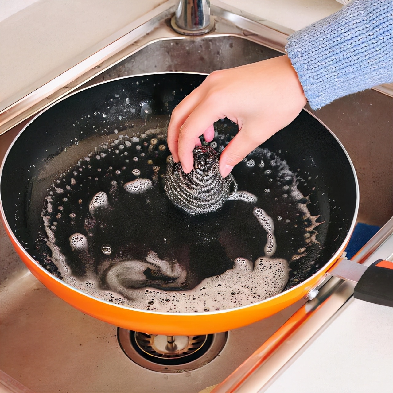 过年大扫除,别忘“断舍离”!厨房这“4样”趁早扔,别舍不得