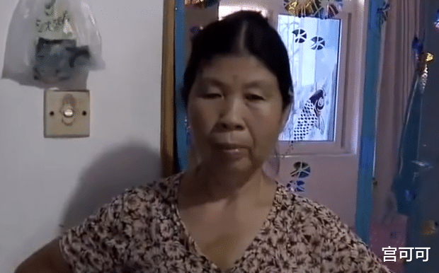 保姆霸占家中主卧,带儿媳到雇主家坐月子,被辞退后竟赖着不走