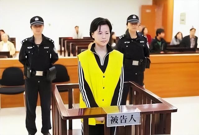 整容|比劳荣枝美的顾春芳,4年向男人要17亿,整容也难逃落网