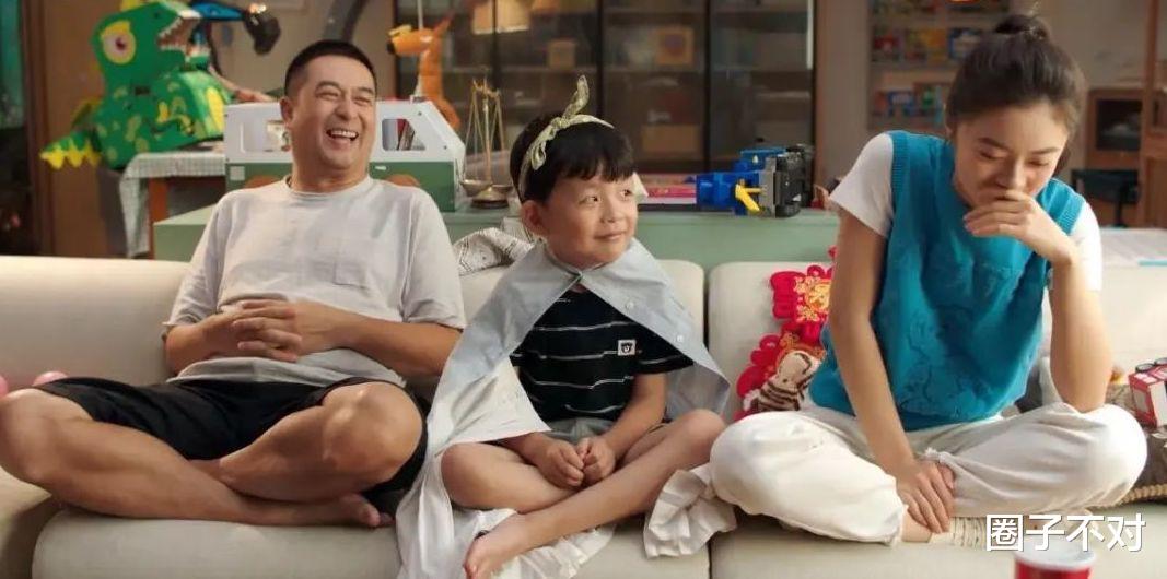 宕机|张嘉益因“不死癌症”弯下了腰,挺直的却是演技,新剧播放破15亿