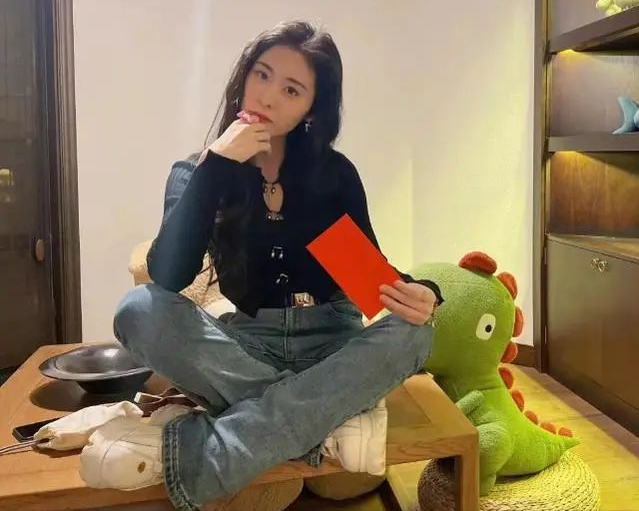 宋雨琦|护士男歌手被针对？宋雨琦被王嘉尔拖累？张碧晨发文辟谣绯闻？