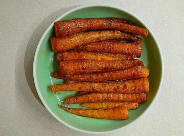 孙俪|孙俪晒晚餐照，网友感叹：怪不得体重一直保持90斤，饮食太自律