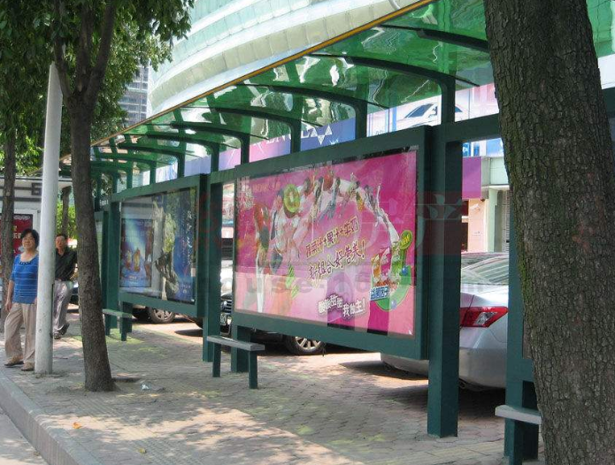 2006年,南京小伙扶起摔倒老人,反遭老人索赔14万,现在如何?