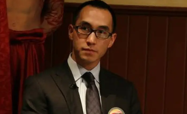 珍宝舫沉入南海损失惨重,有网友却并不买账,认为何猷龙故意骗保