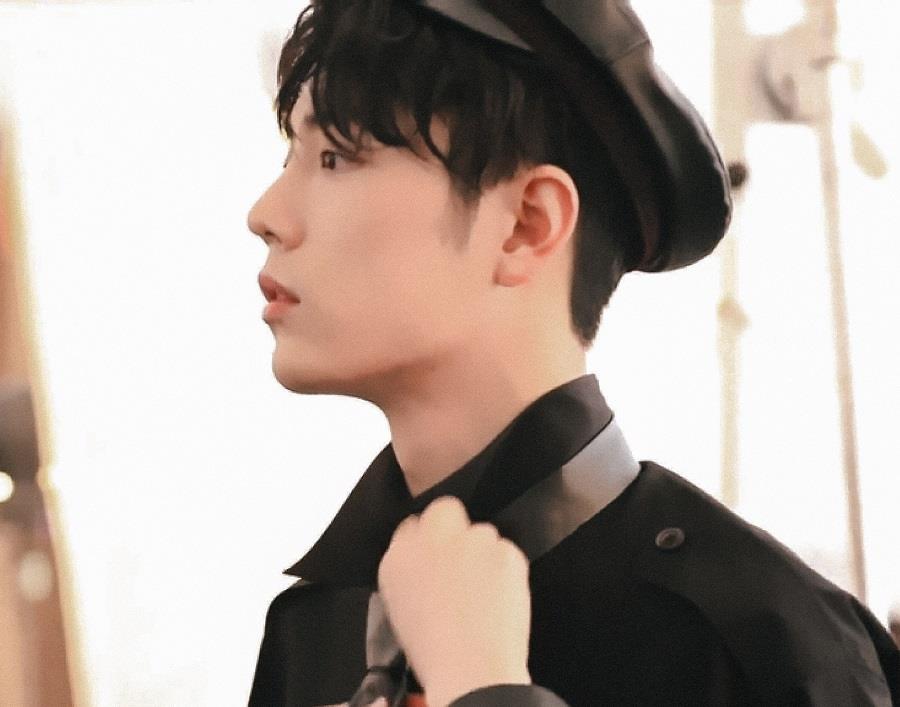 紫薯 肖战彩妆代言“被安排”，新剧未杀青就领到新角色，资源太过密集