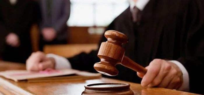 67岁老人偷鸡蛋猝死,家属上诉索赔38万,法官的回应令观众叫好