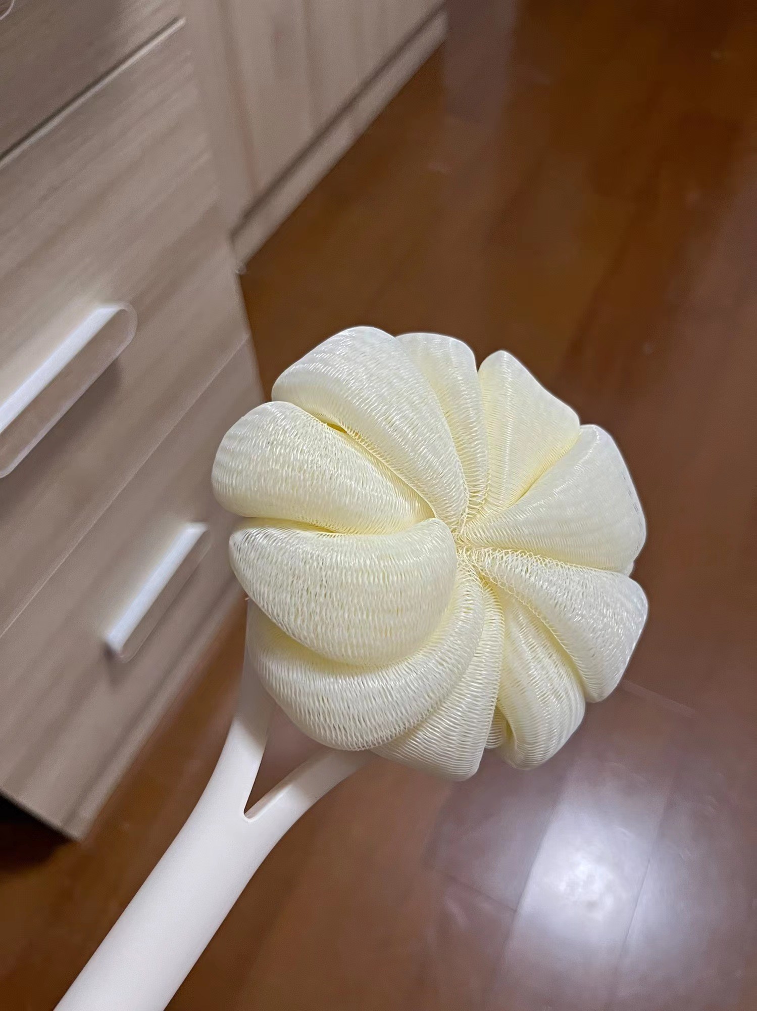 当我妈第一次进我家卫生间，无语了，你家咋这么多奇奇怪怪的玩意