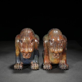 |汉代：【和田玉熊摆件一对】