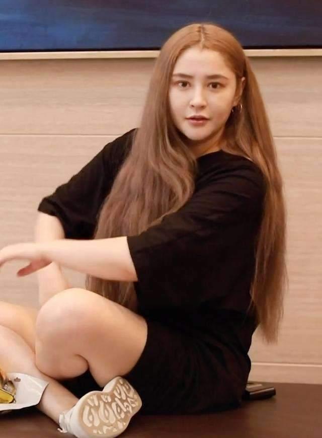 西装 暴瘦女星又添一位虎将,这7位女明星的暴瘦“名场面”,让人心疼