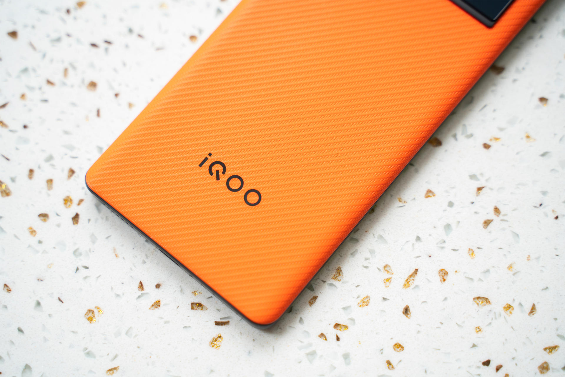 iqoo|强劲性能再延续，综合实力更加均衡！iQOO 9 Pro上手测评