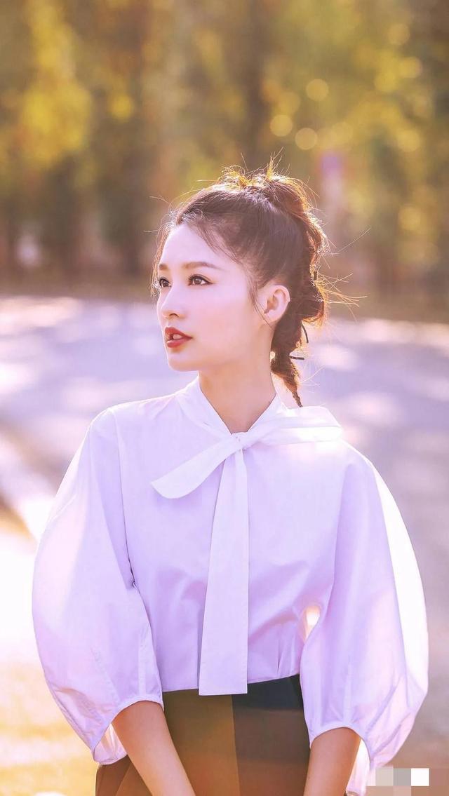 李沁|李沁32年还没结婚，结婚是爸妈的心病