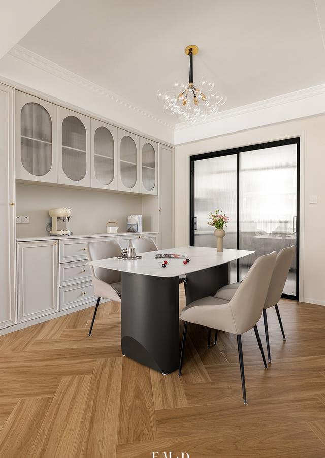 “中空”样式的餐边柜已经淘汰,这6种餐边柜设计才是今年最火!