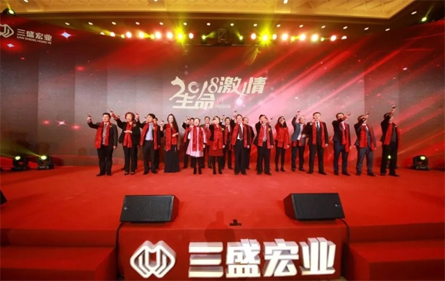 王健林|身价曾超王健林，却被1000万悬赏通缉，又一个房地产大佬栽了