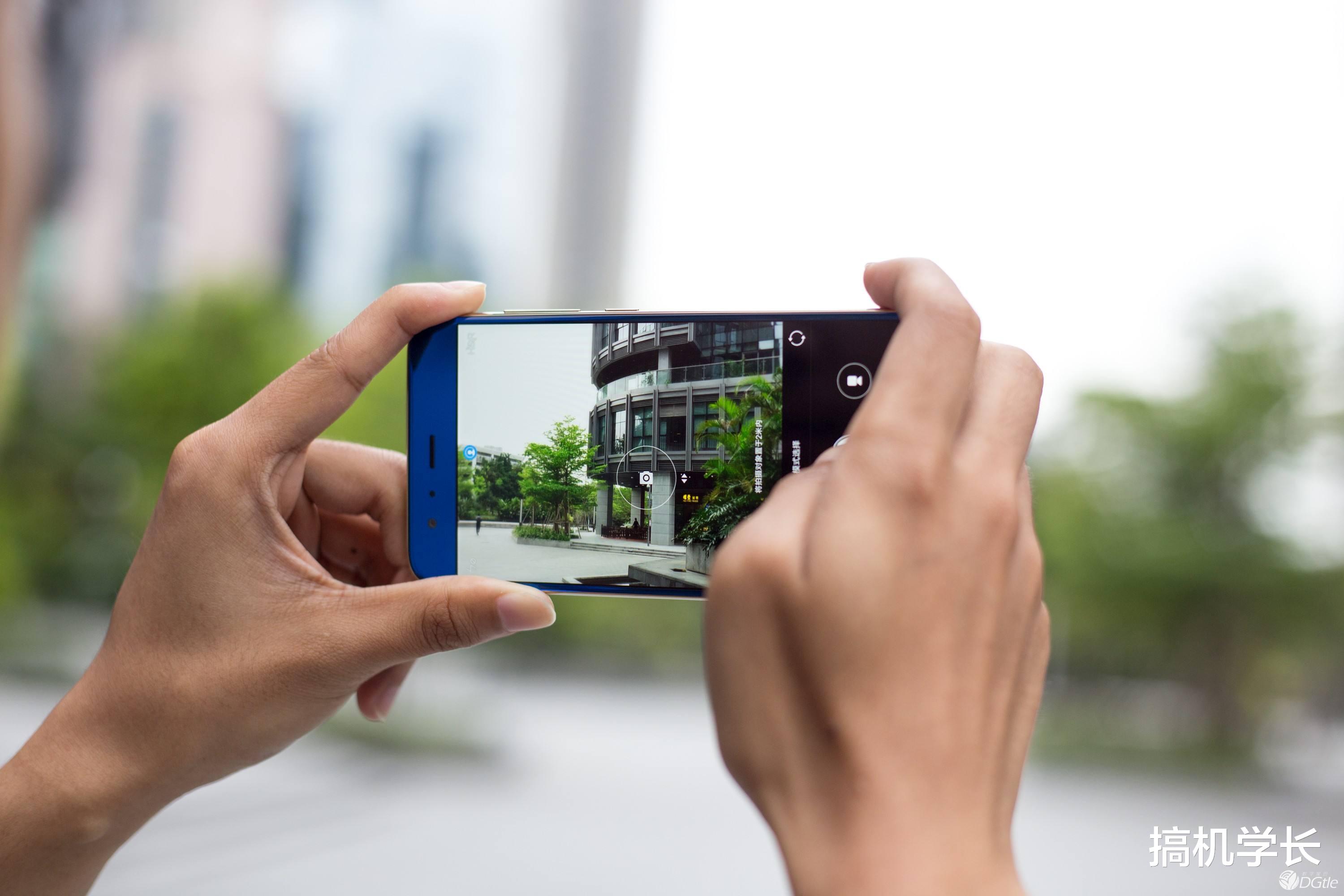 |2022年春节后买手机,懂行的人都推荐这3款,高价低配才是首选