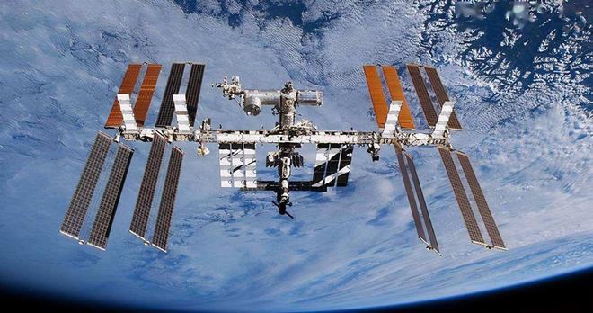 俄联盟号飞船曾发生泄露,NASA被“吓懵圈”,紧急取消出舱活动