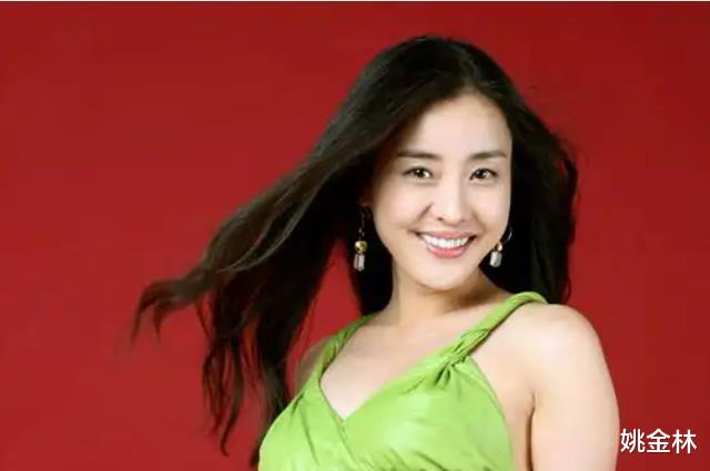 朴恩惠|朴恩惠：因《大长今》走红，与丈夫结束10年婚姻，独自抚养双胞胎