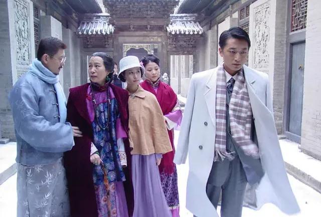 邵峰|演员刘欣：不顾一切嫁邵峰，恩爱17年生一女，50岁依旧很美