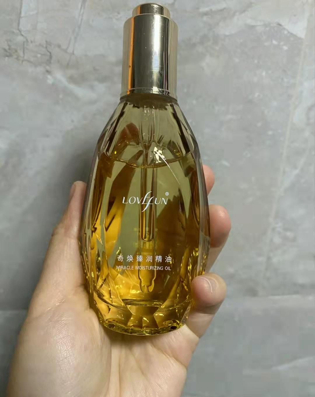护发素 女生想让头发更柔顺，洗头时做到这几点，只要几分钟效果看得见