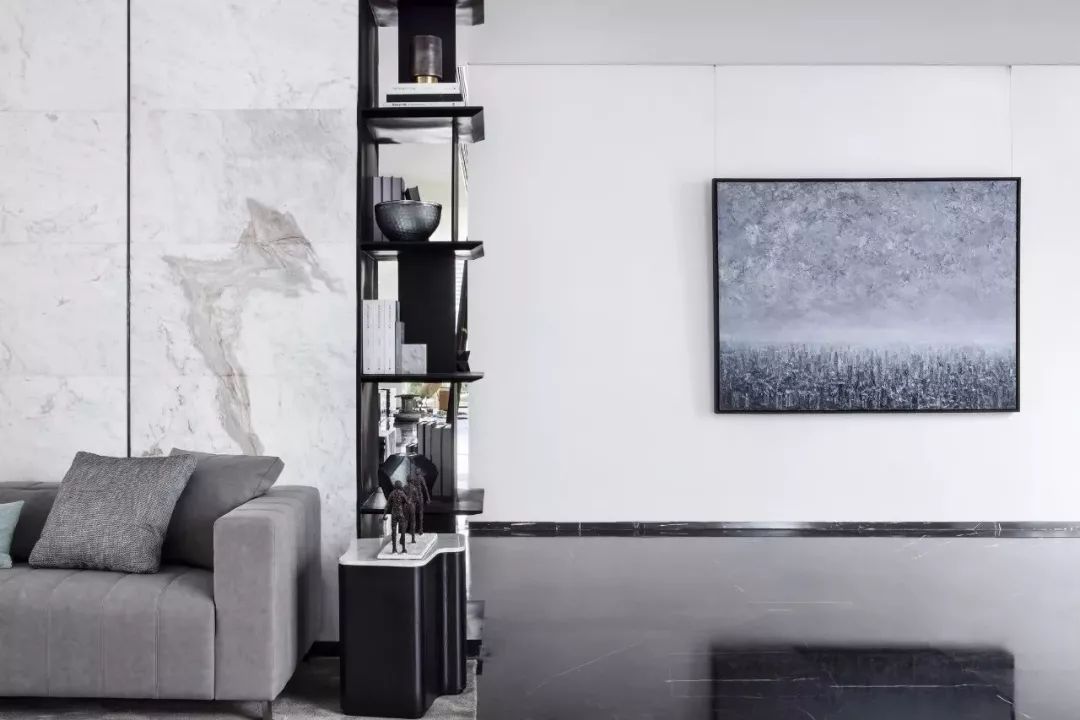 踢脚线太难看,能不能不装?聪明人已经这样做了