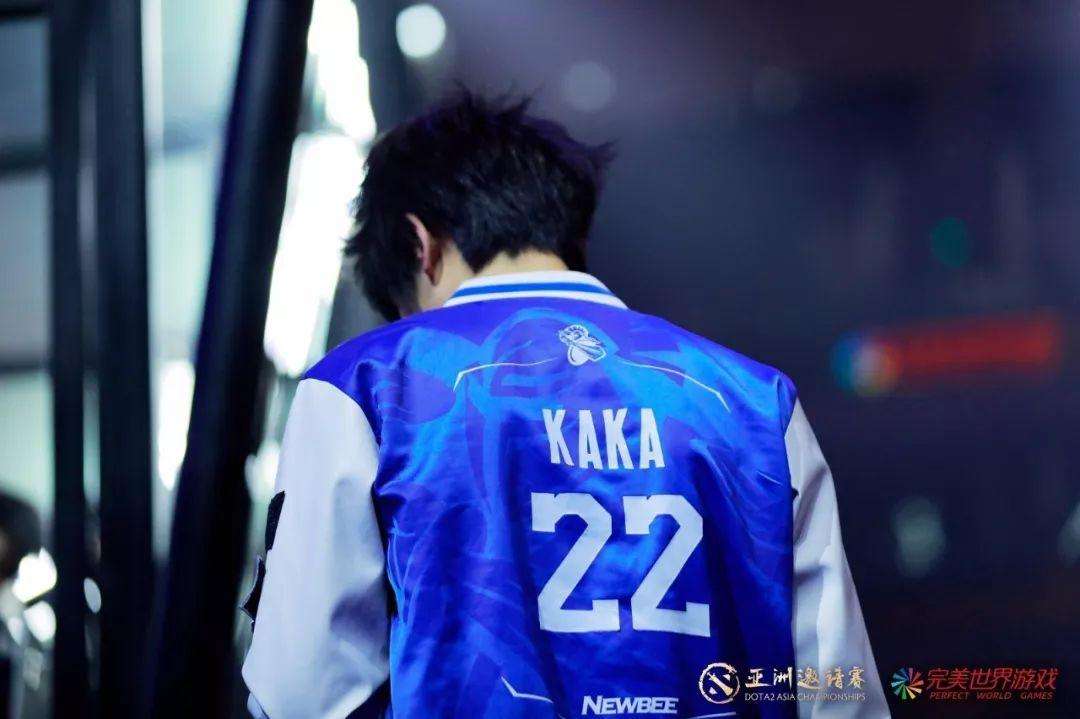 游戏主播|Dota2-kaka锐评BurNing徐志雷：喷人水平不行，不如九分紫木耳！