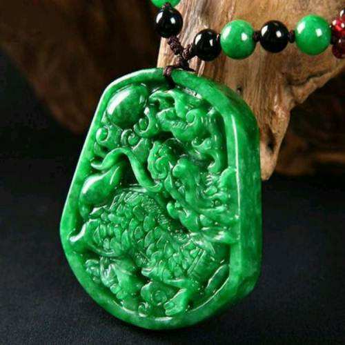 翡翠|美国产的金翠玉可媲美缅甸高档翡翠，可惜终究难以市场化