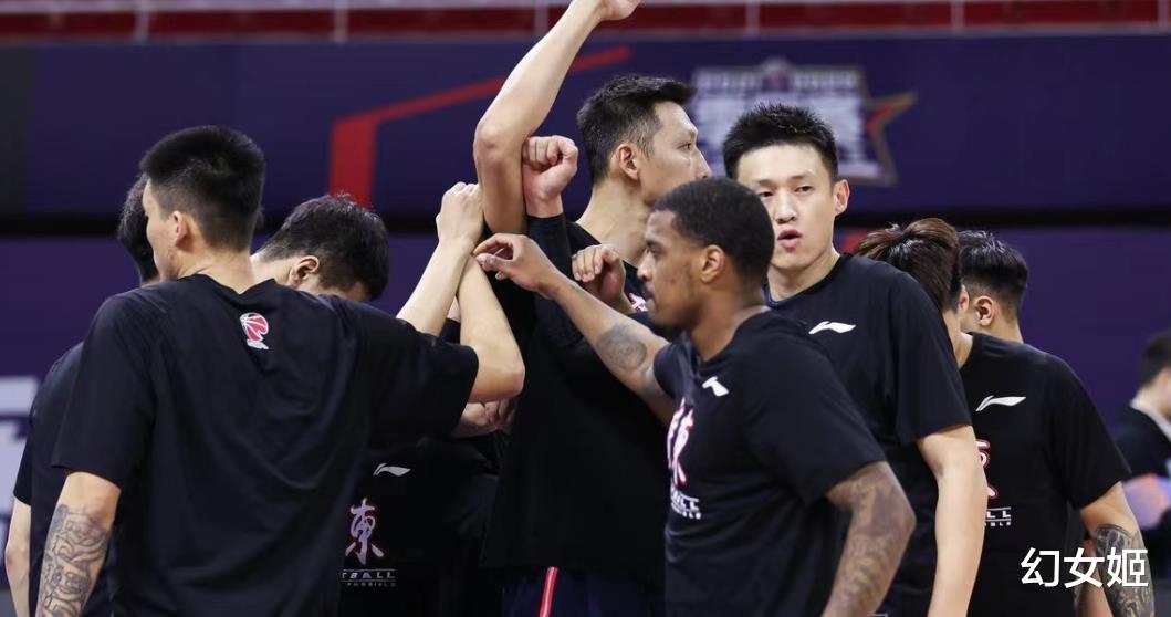 广东男篮|辽粤G2：莱多复出二飞或报销 翻盘概率不到2成 名宿力挺杜锋黑五