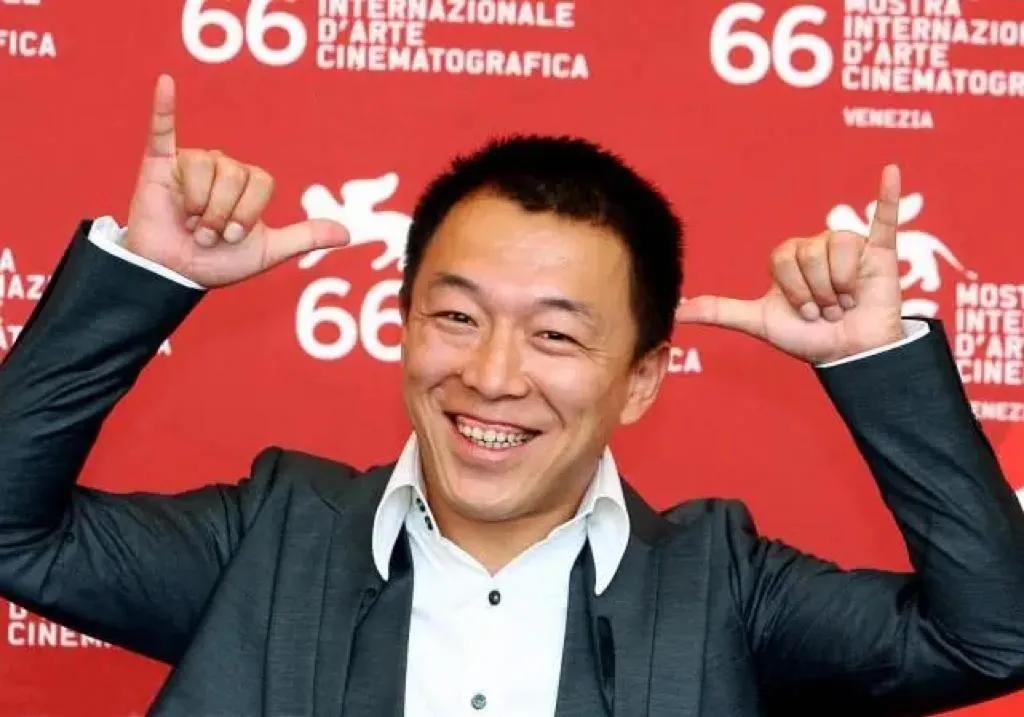 黄渤|老婆问黄渤：“你能告诉我，出名之后还对我不离不弃，的原因吗？”