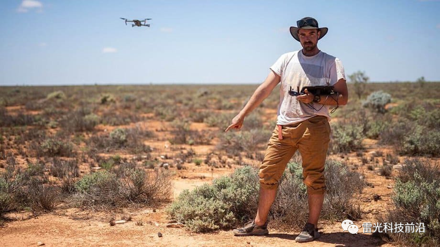 安德森|使用无人机和人工智能寻找沙漠陨石