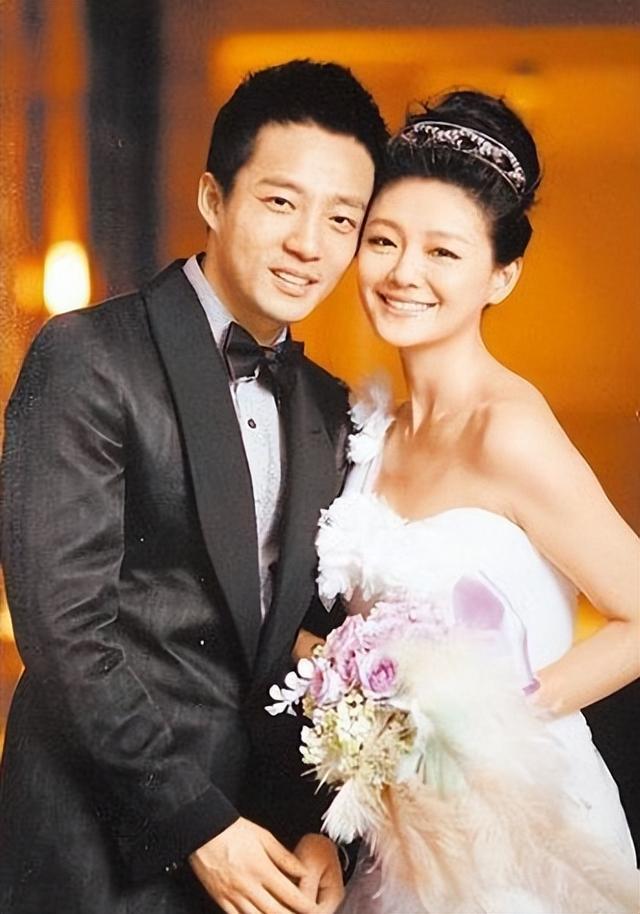 许雅钧|\拿捏S家\许雅钧:家暴小S常驻夜店约辣妹,背景成迷让徐家忌惮