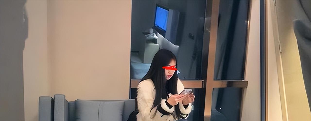 探花李寻欢被举报,网友哭着说:干得好