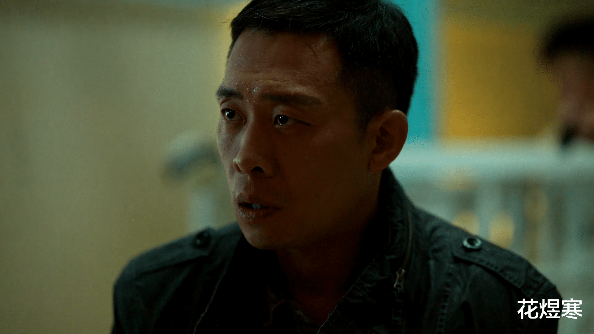 唐小龙|狂飙:看懂老墨的眼泪,小龙被甩“巴掌”,才明白强哥的“无情”