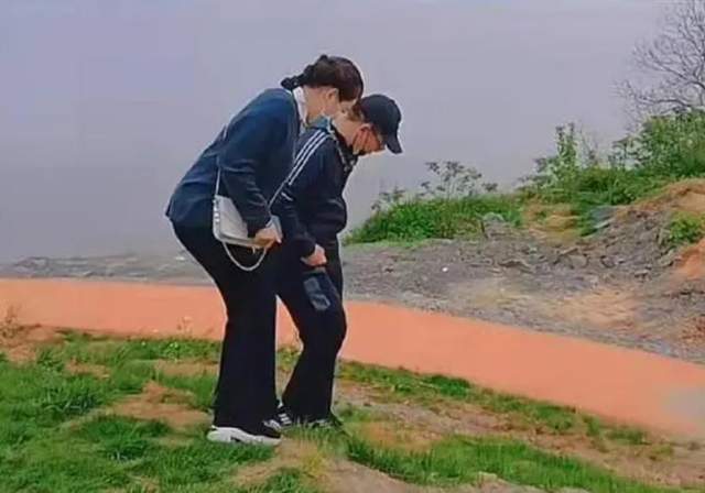 恋爱脑|变化明显！田静与老杜合影胆小怯懦，姚威认亲后田静转型成女强人