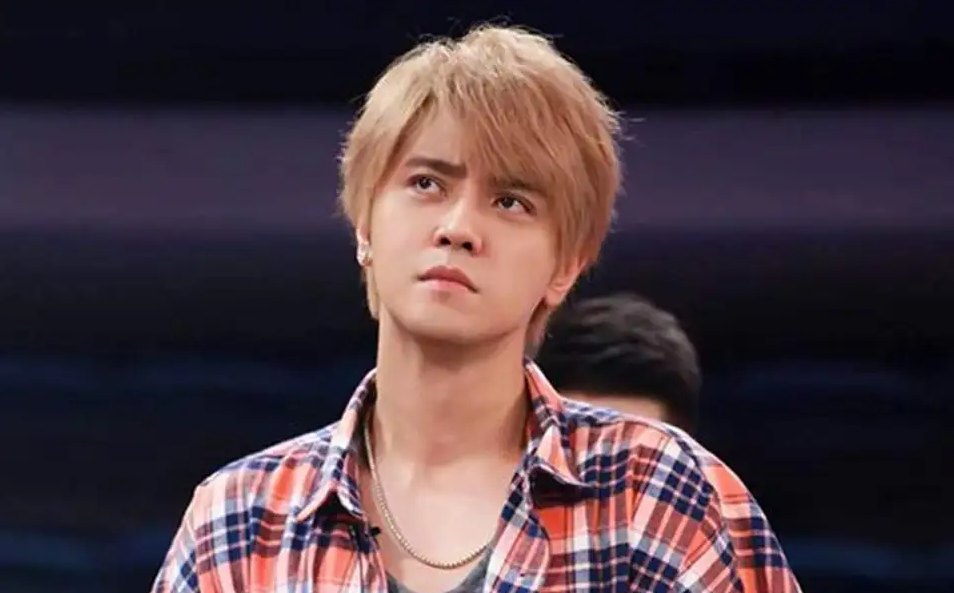 周扬青|“京圈名媛”周扬青：既是红三代也是富二代，背景强到王思聪喊姐