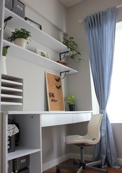 52㎡酒店公寓装修，细节都爆发能量，电视挂冰箱后面你见过吗？