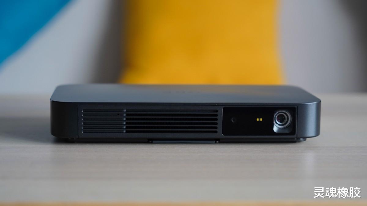 投影仪|大眼橙H3智能投影评测，这巨幕真不错，以后电影票都省了