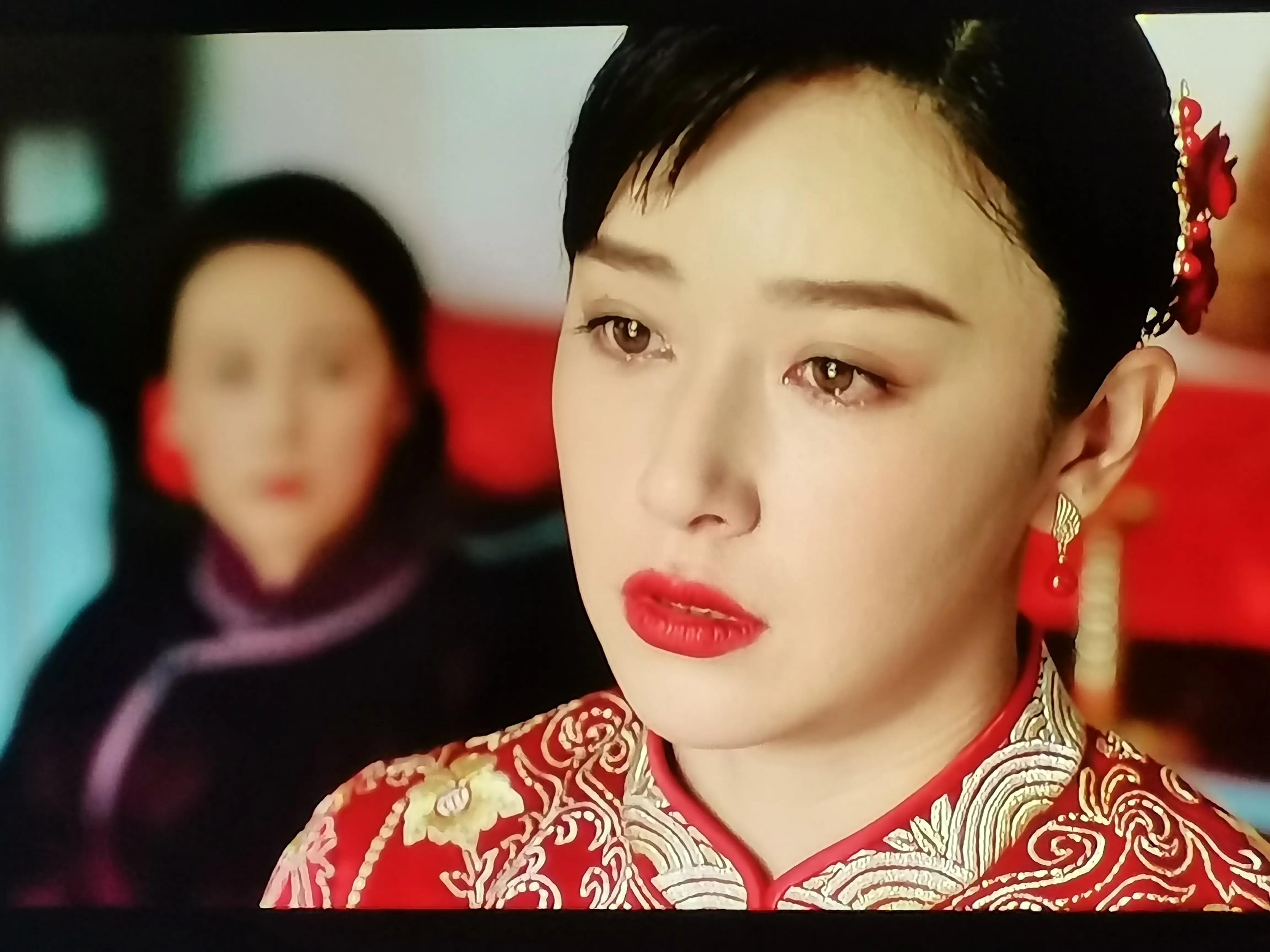 电影|七叔就义王震川接替，赵云飞逃婚在刀尖上跳舞，叶翔之露面