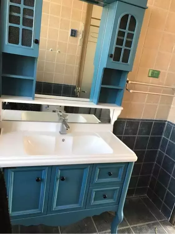 气哭了,我晒新家,没想到遭吐槽,说像灵堂,全屋窗帘是最大败笔