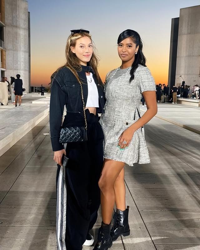 科比·布莱恩特|科比18岁长女亮相LV秀场！颜值气质成轻熟名媛，身高随了爸爸