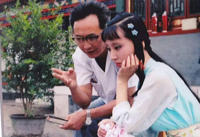 87版红楼梦|87版红楼梦剧组，因缺钱放弃拍摄的一场戏，多年后让导演后悔不已