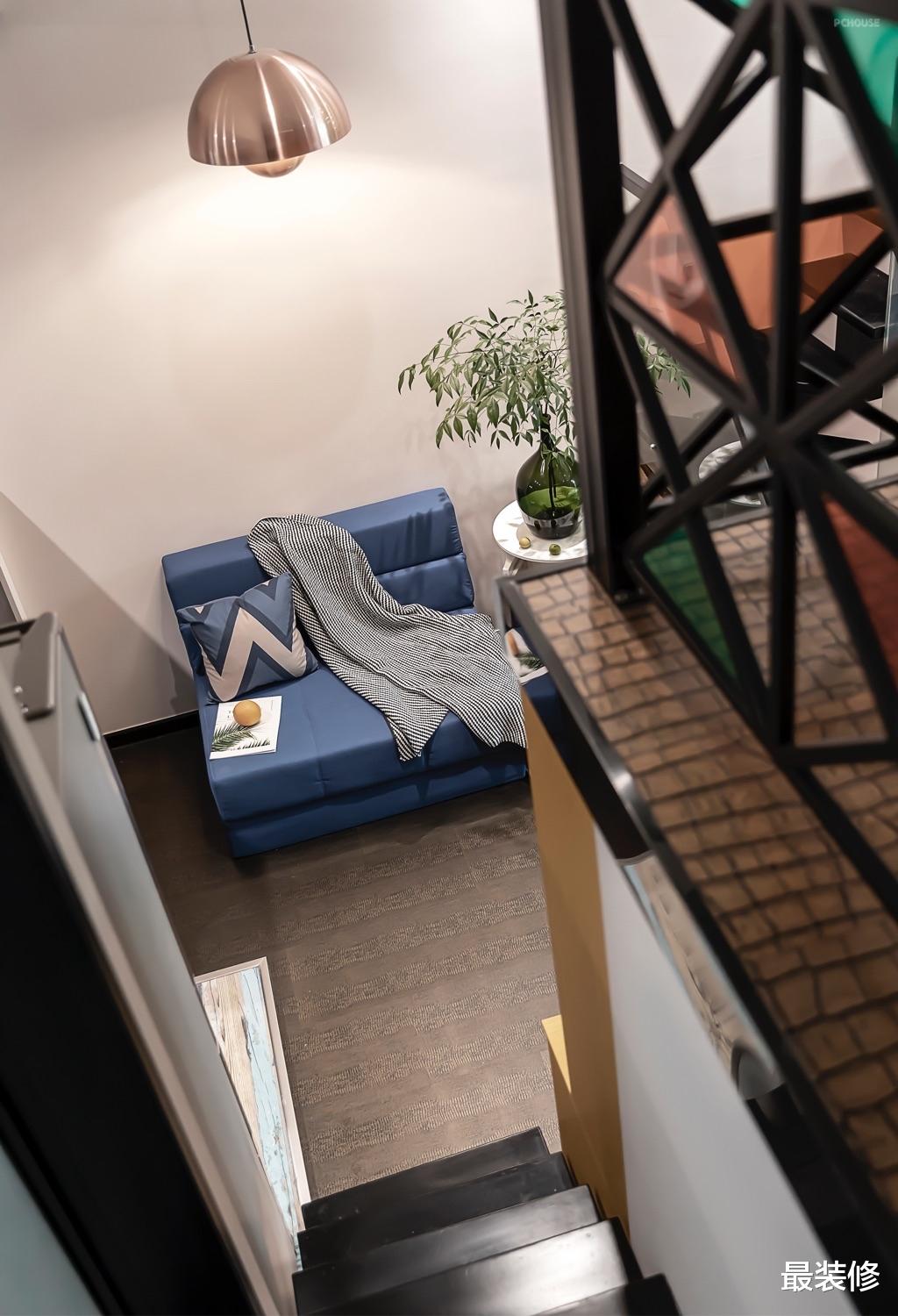 95后小夫妻有多大胆？5年的积蓄，就只买了一套30平的老房子！