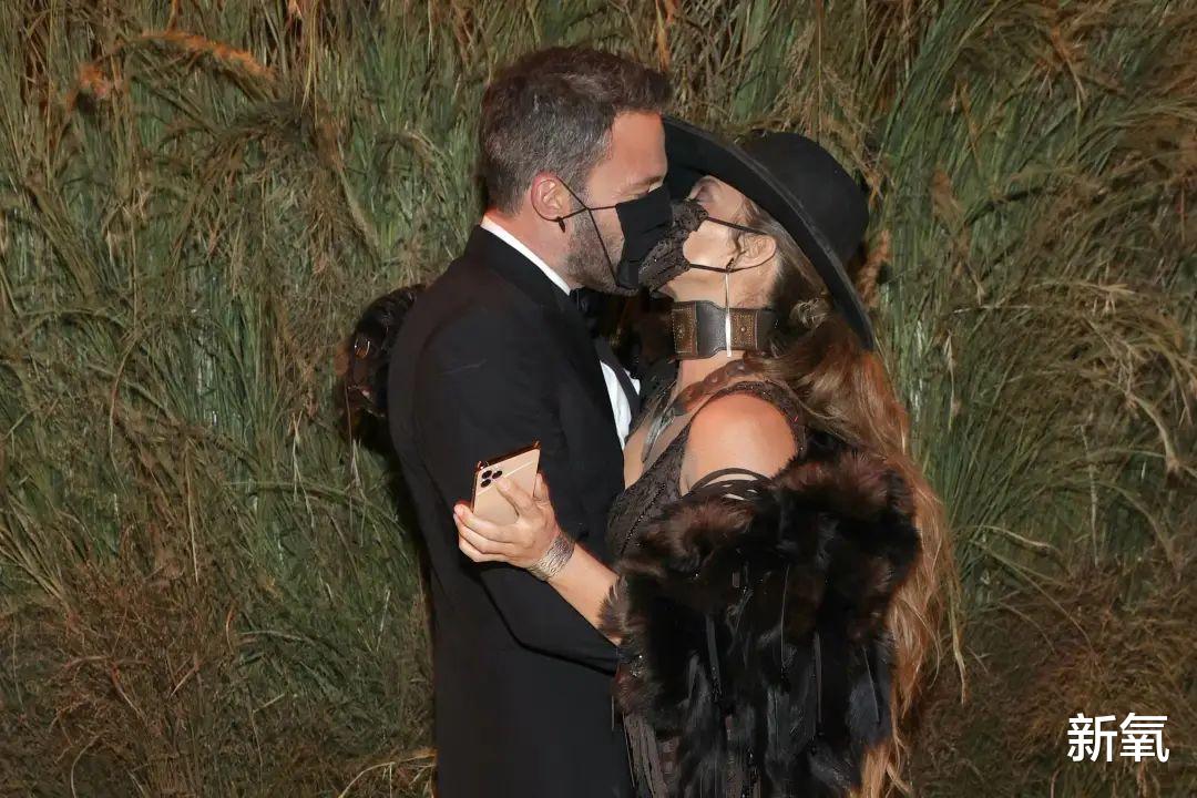 写真|又一对巨星20年后世纪大复合！比大S锋菲恋都抓马…