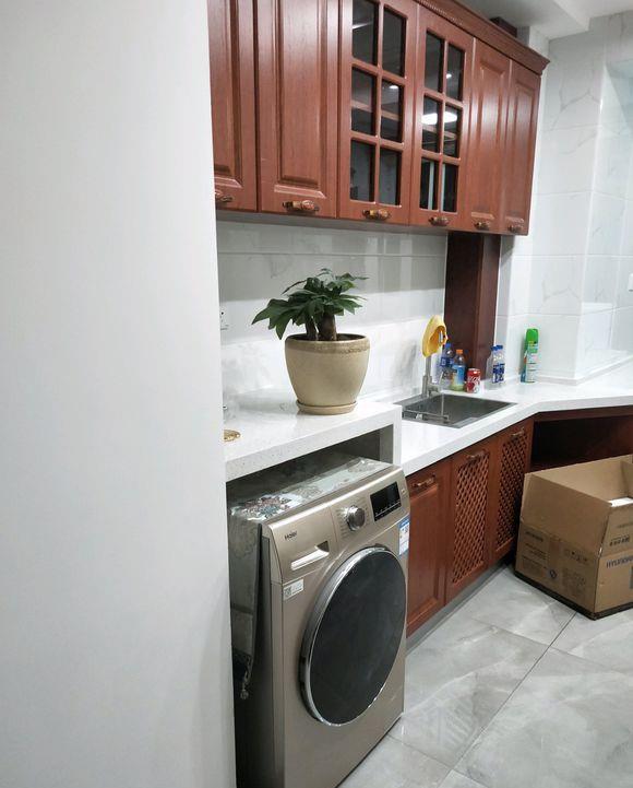 兄妹二人给父母筹备养老房，一个买房一个装修，简装效果也有爱！