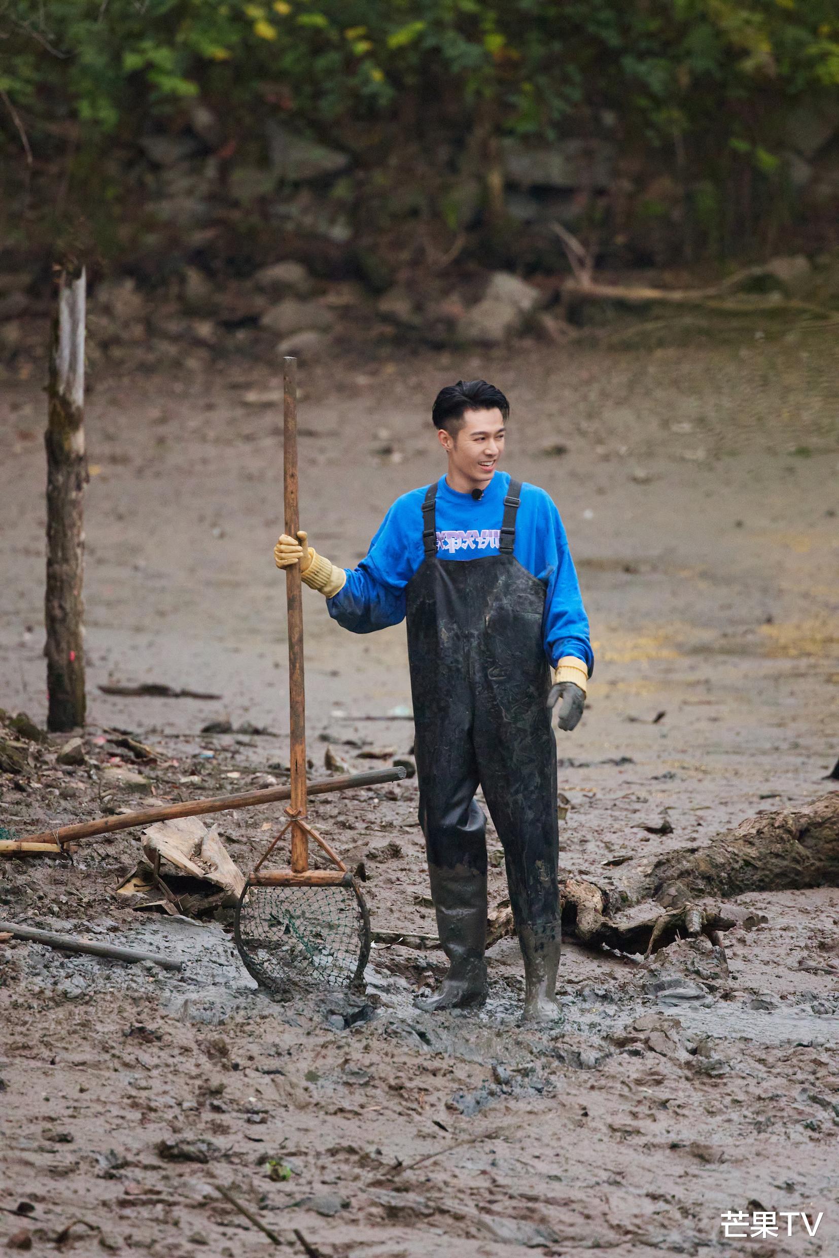 田中绢代|《大湾仔的夜2》蔡卓宜远程指导王大陆做卤肉饭,大湾仔在线吃瓜