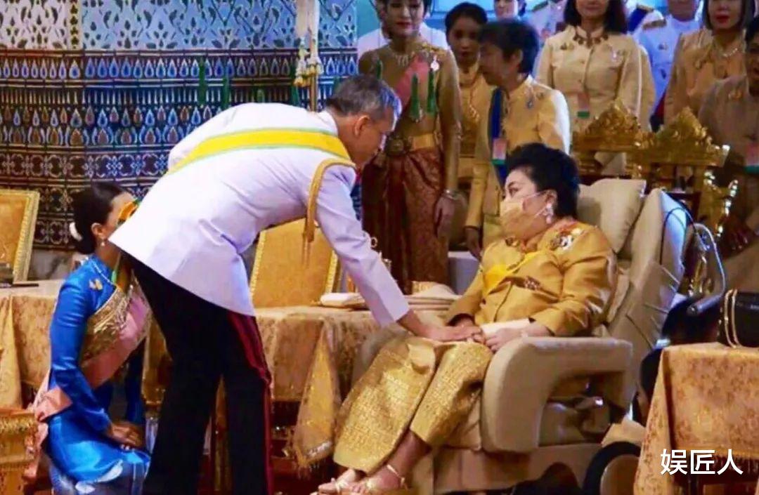 玛哈·哇集拉隆功|年轻的颂莎瓦丽太苦，明知丈夫有私生子，依然跟公公身后不敢吭声