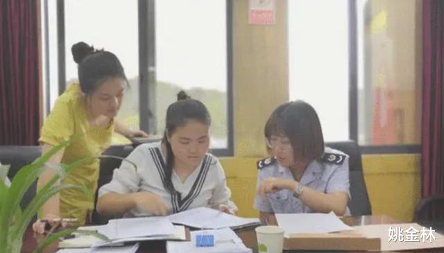 招聘|三本生扎堆考公被嘲：如果三本生都能上岸，那读985有啥意义？