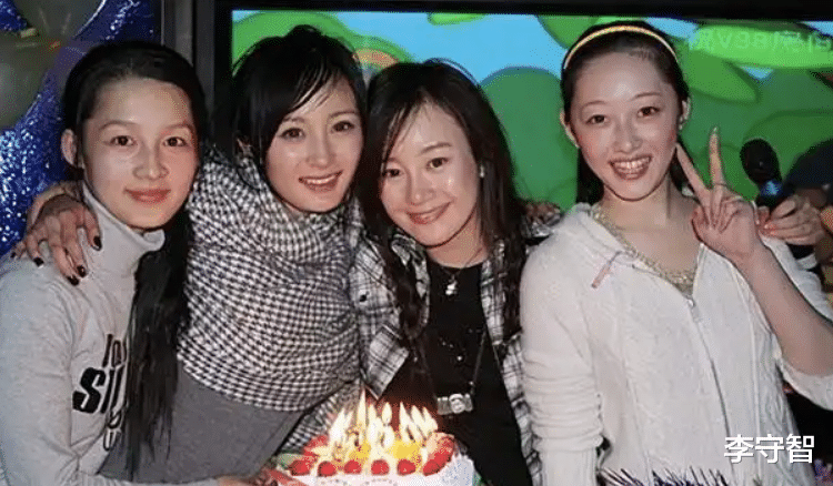 张檬|张檬金恩圣婚礼略显冷清,唐嫣杨幂等集体沉默,汪涵张远都没到场