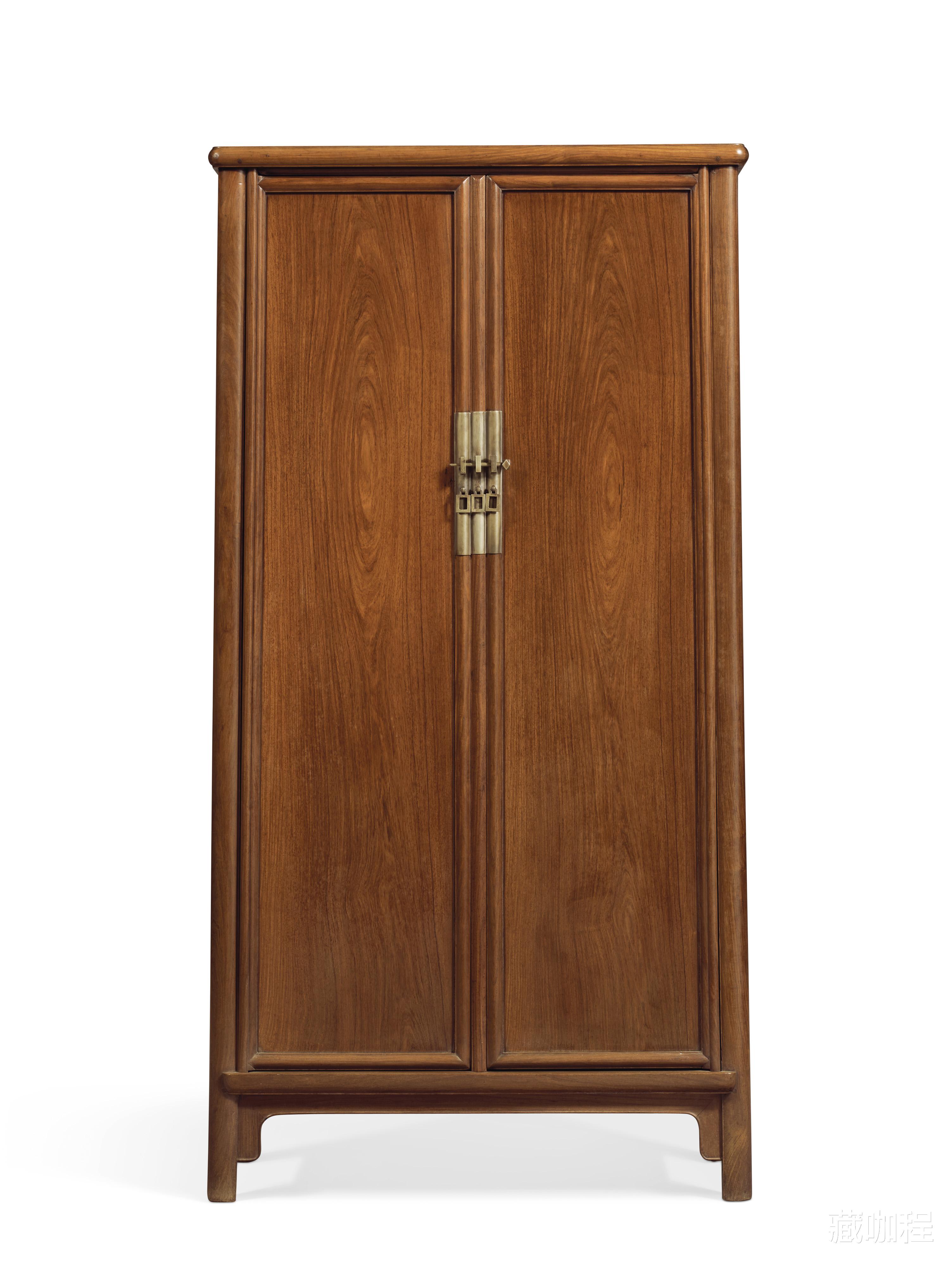 文物|内在古朴、外表华丽,黄花梨中型圆角柜材美工妍