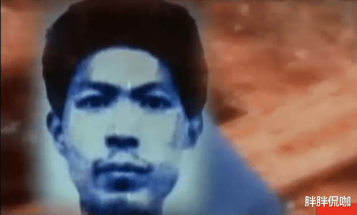 父亲去世10年,儿子回忆起母亲与邻居的奸情,开棺验尸还原真相